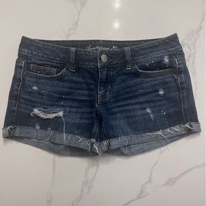 AMERICAN EAGLE OUTFITTERS women’s distressed denim shorts size 4